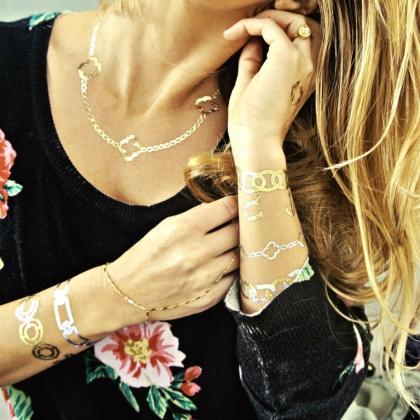 Jewelry bracelet chain metallic gol..